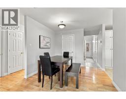 28 Harley Avenue, photo 9
