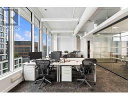 1005 - 130 Queens Quay E, Toronto, ON M5A3Y5 Photo 8
