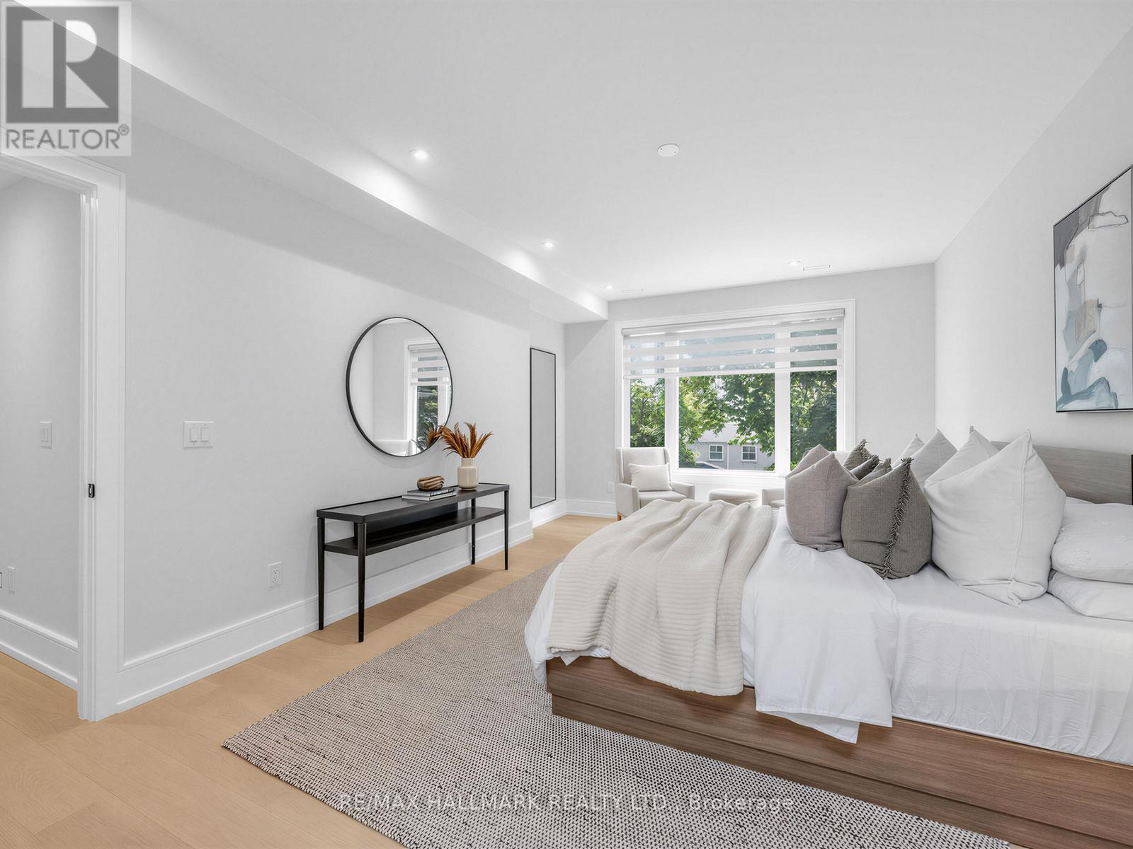 30 Kellythorne Drive, Toronto, ON photo 24