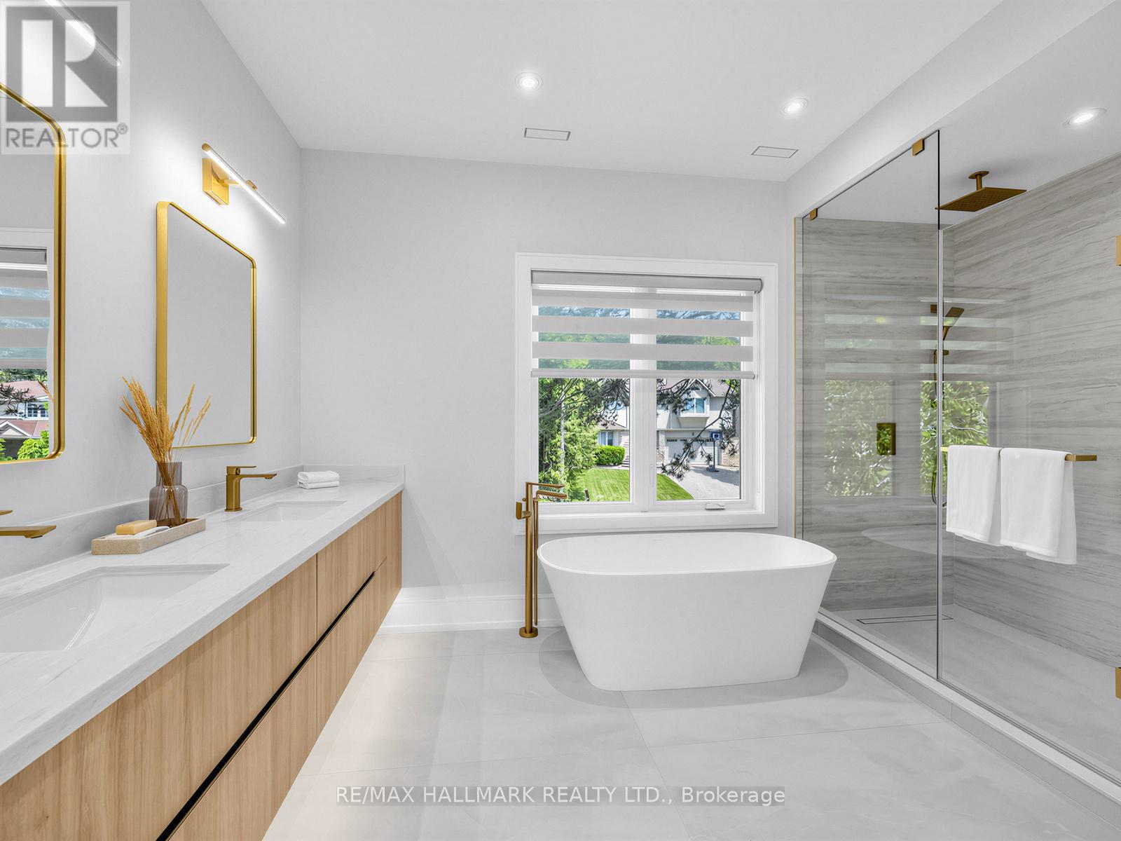 30 Kellythorne Drive, Toronto, ON photo 27