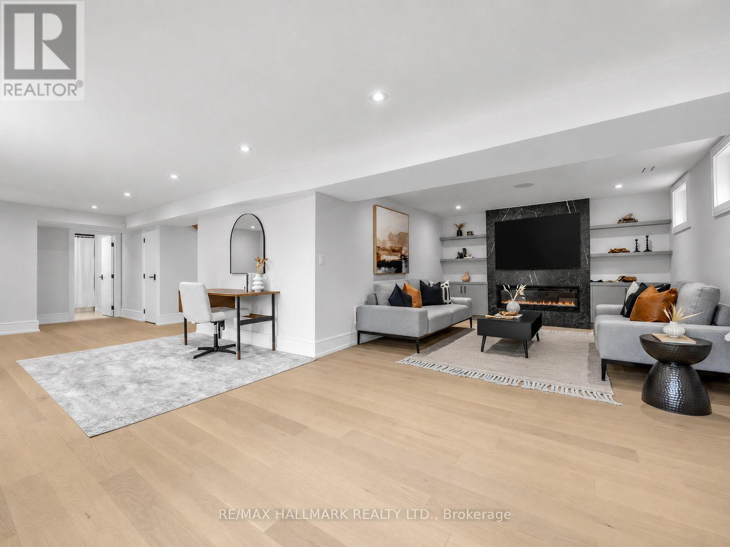 30 Kellythorne Drive, Toronto, ON photo 36
