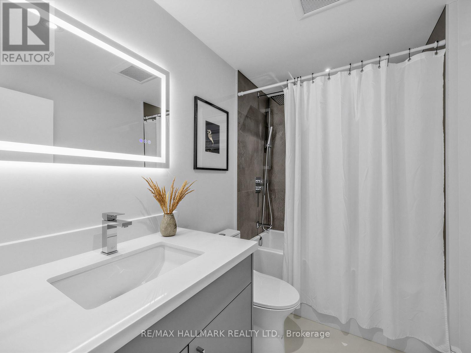 30 Kellythorne Drive, Toronto, ON photo 42