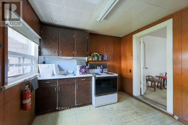 776 Gerrard Street East, Toronto, ON photo 13