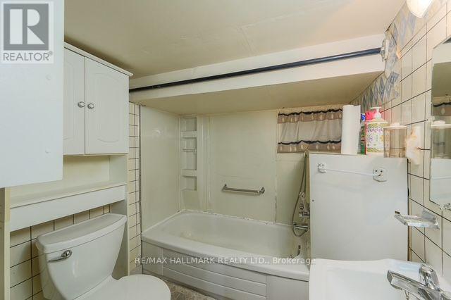 776 Gerrard Street East, Toronto, ON photo 25