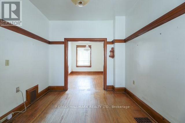 776 GERRARD STREET E - 7
