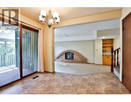 6 Temple Boulevard W - photo 4