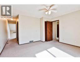6 Temple Boulevard W, Lethbridge, AB T1K4T5 Photo 13