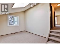 6 Temple Boulevard W, Lethbridge, AB T1K4T5 Photo 17