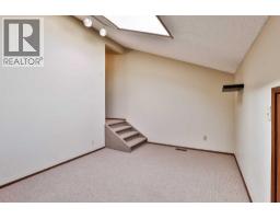 6 Temple Boulevard W, Lethbridge, AB T1K4T5 Photo 16