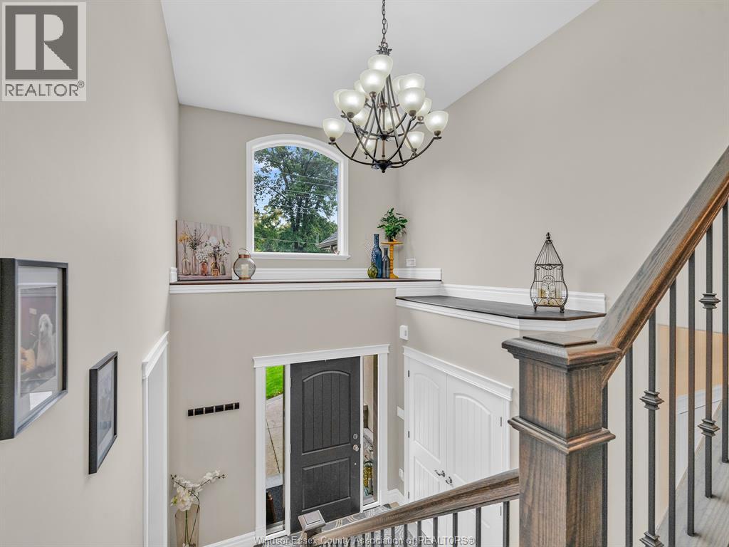 1255 MAPLE - 17