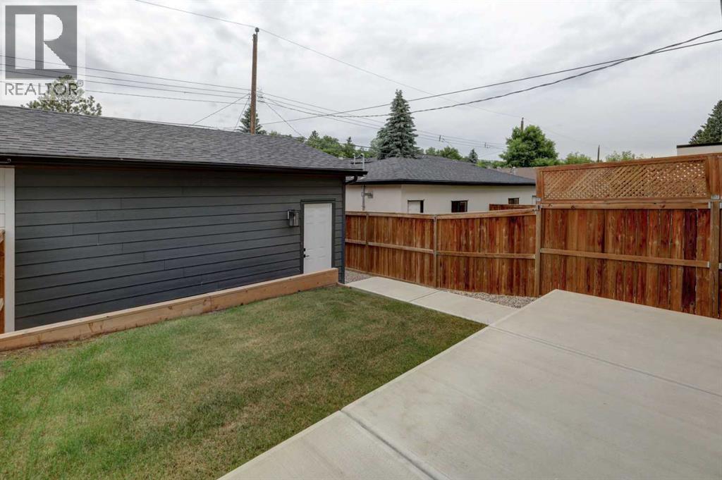 3337 41 Street SW - Image 31
