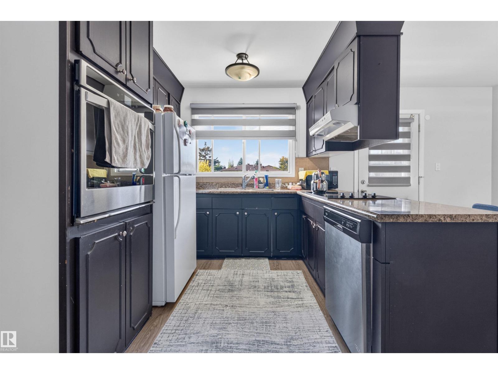 15104 74 ST NW - 5