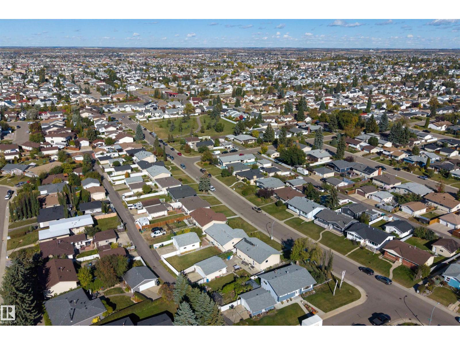 15104 74 ST NW - Image 35