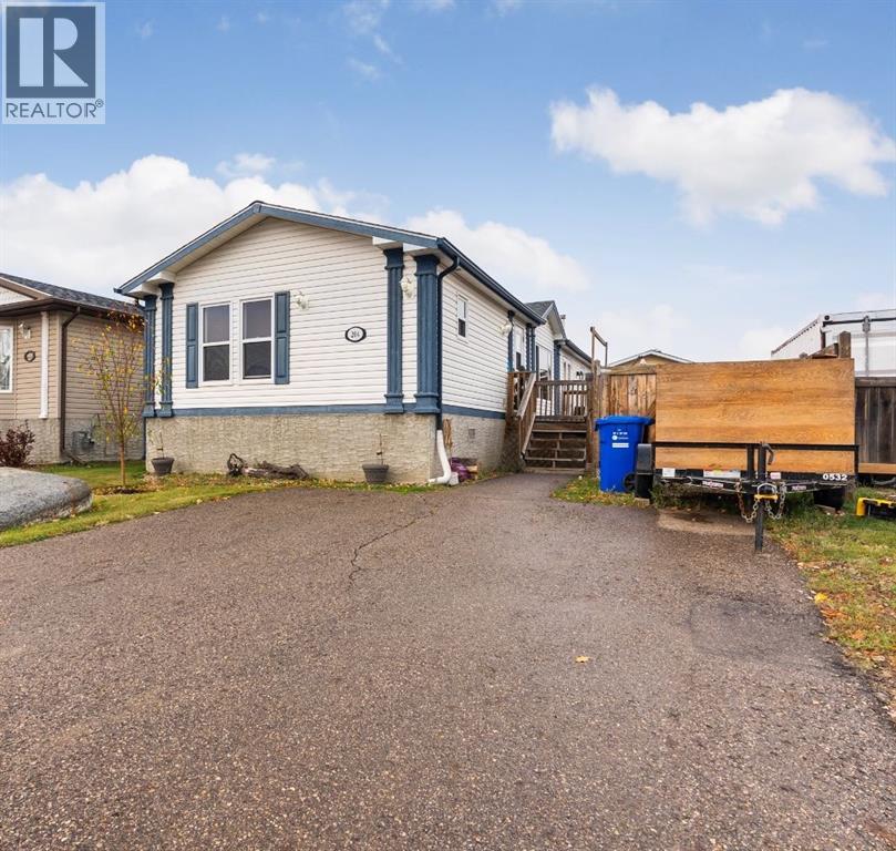 204 Elm Street, Fort McMurray