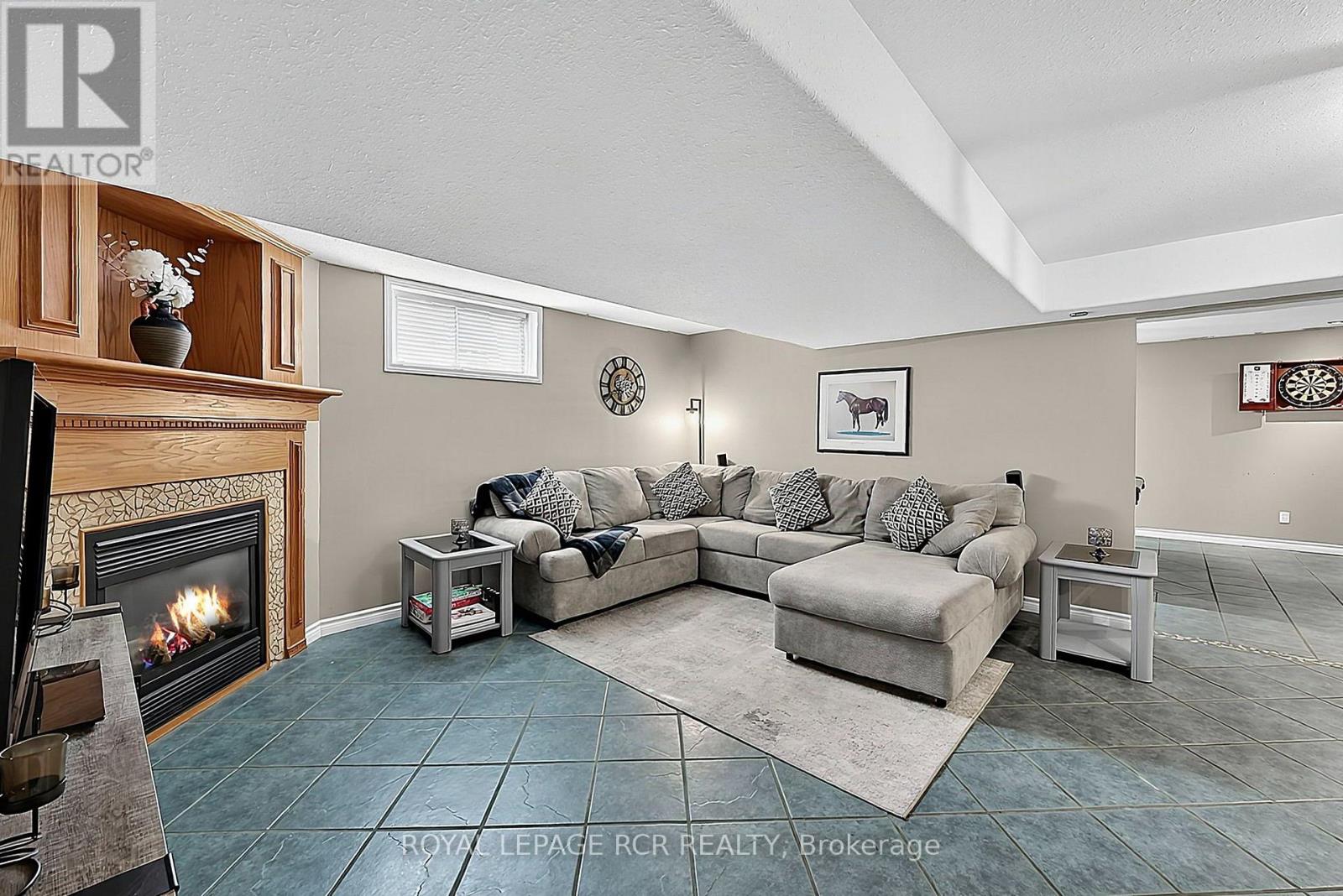 11 Fisher Drive, Adjala-Tosorontio photo 25