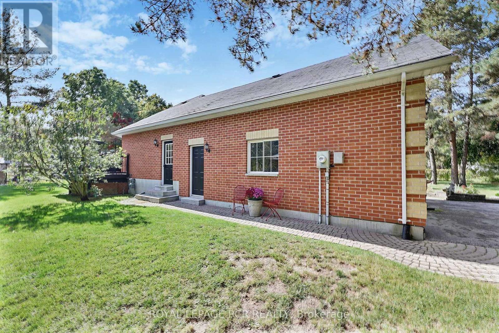11 Fisher Drive, Adjala-Tosorontio photo 32