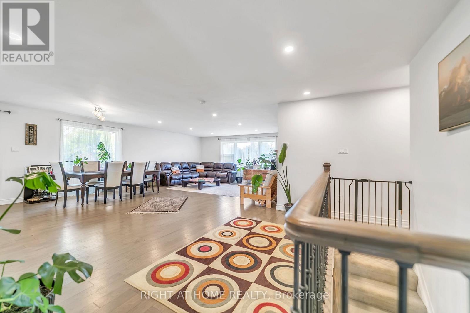 Photo 14 of 22 Hamilton Drive, Newmarket (Huron Heights-Leslie Valley)