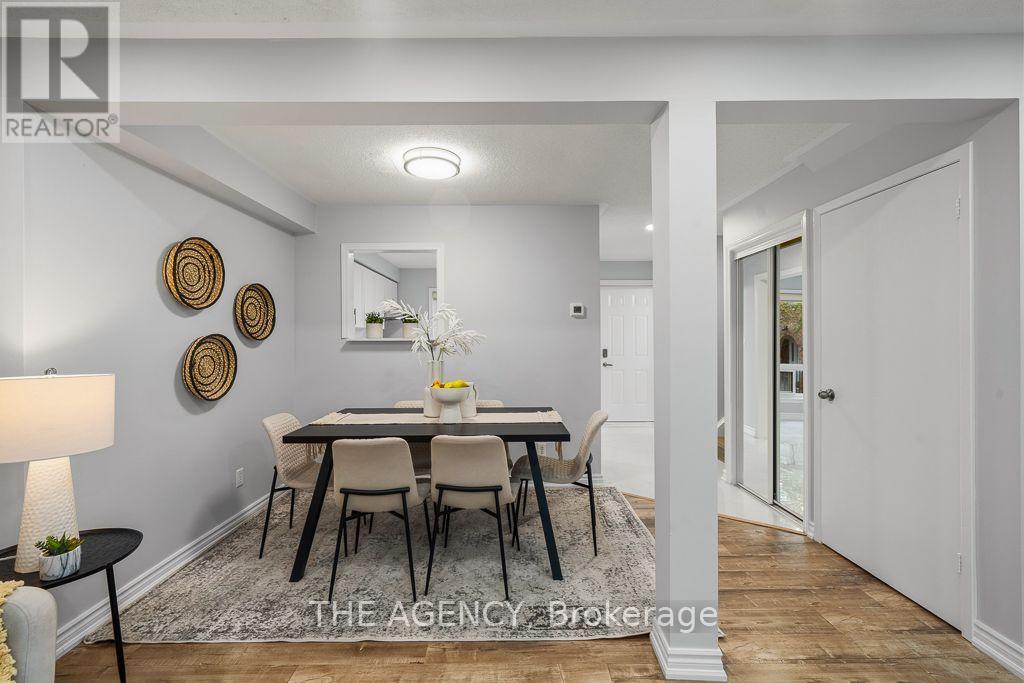 32- 1 Wootten Way South, Markham, ON photo 11