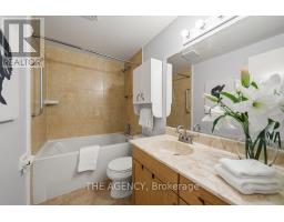 32 - 1 Wootten Way S, Markham, ON L3P3H7 Photo 16