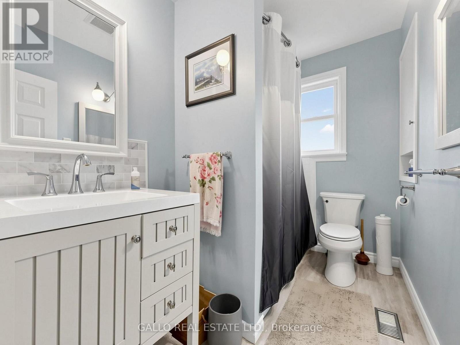 340 BOYER STREET - 13
