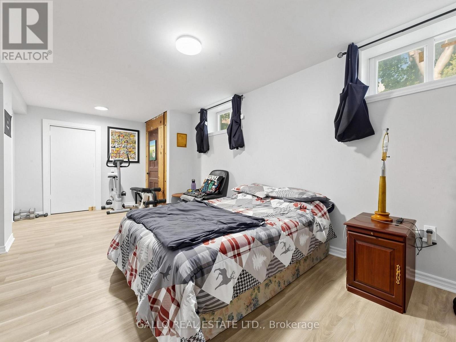 340 BOYER STREET - 18