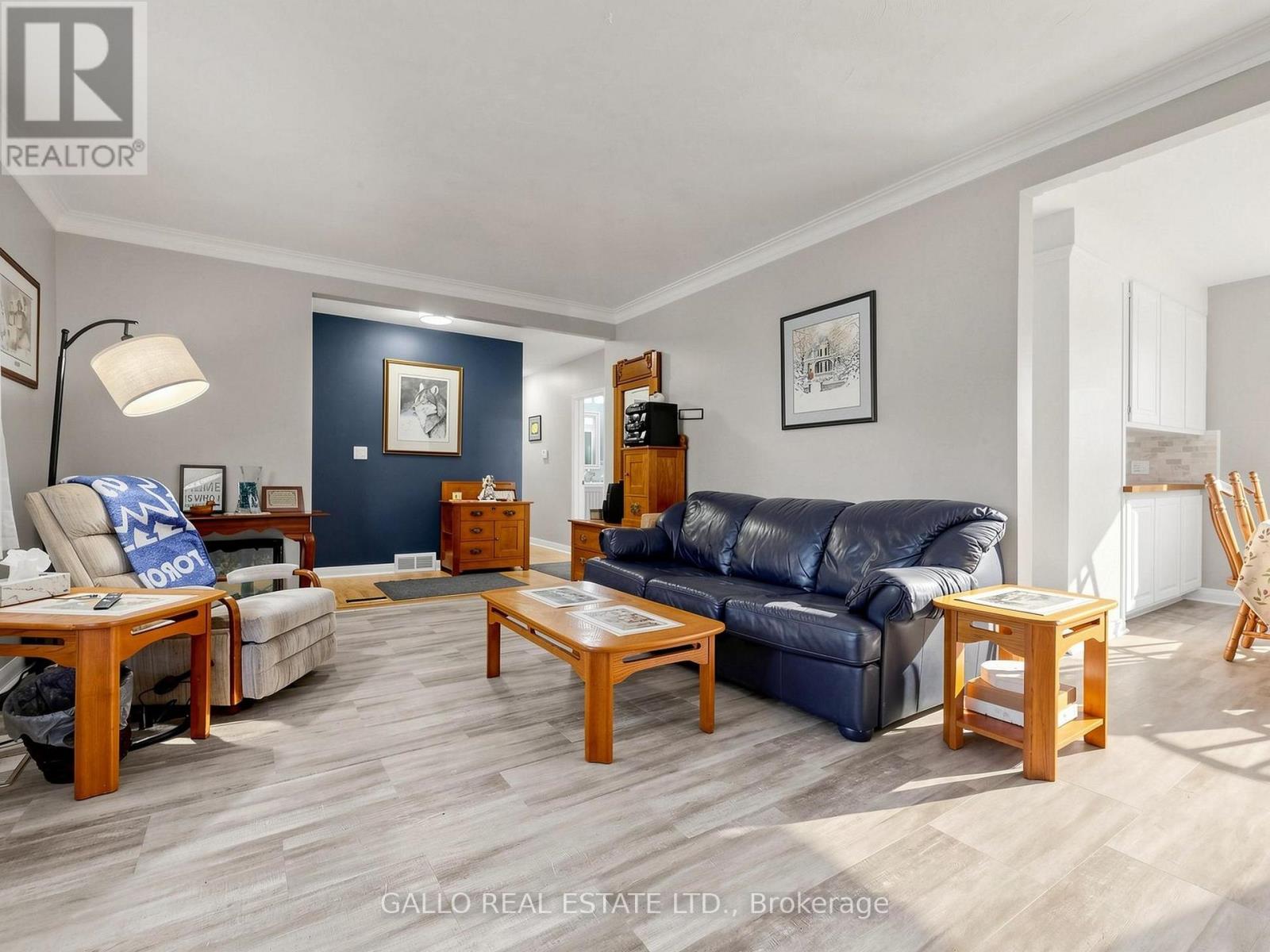340 BOYER STREET - 5