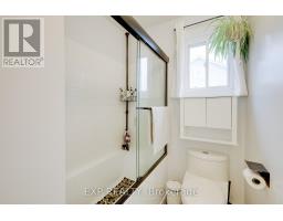 206 - 12455 Ninth Line, Whitchurch Stouffville, ON L4A1J3 Photo 13