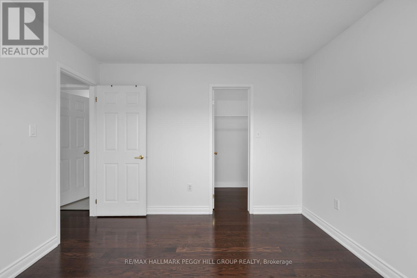 Upper-152 Madelaine Drive, Barrie photo 10