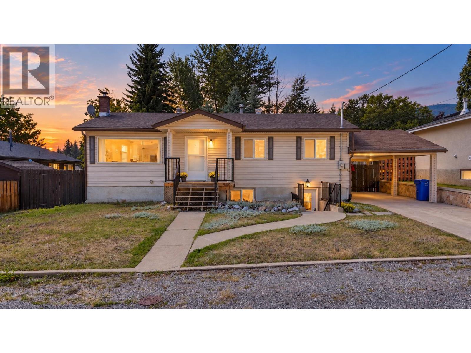 540 4 Avenue, Kimberley