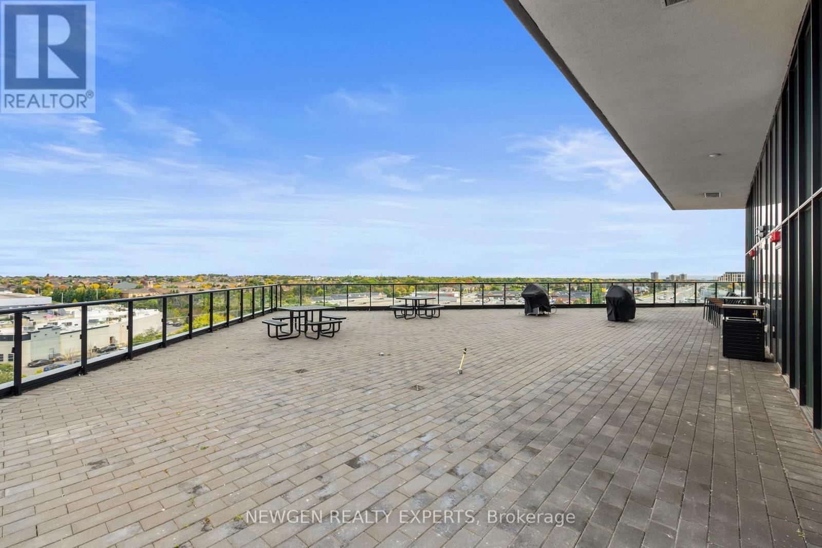 2505- 297 Oak Walk Drive, Oakville, ON photo 31