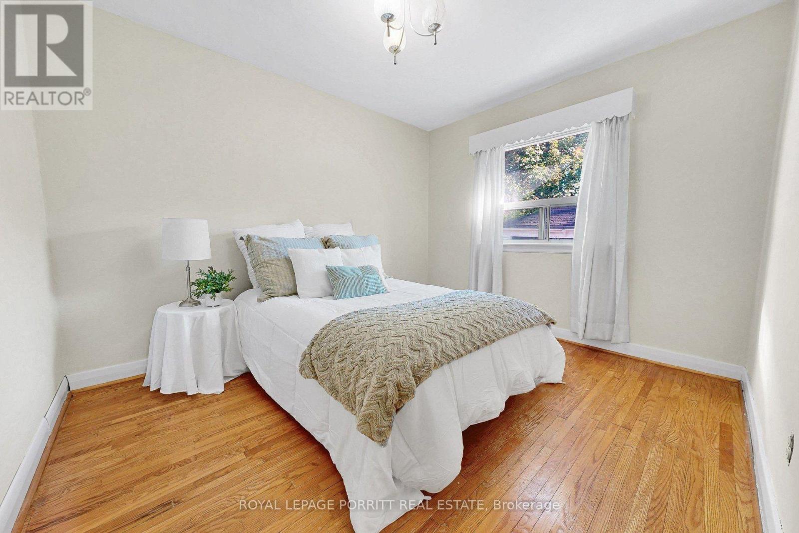 9 Putney Road, Toronto, ON photo 12