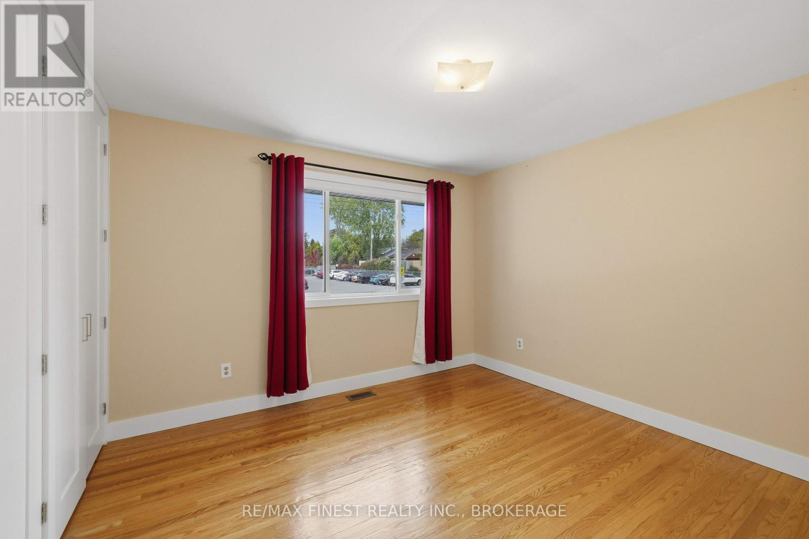 366 Roosevelt Drive — photo 26