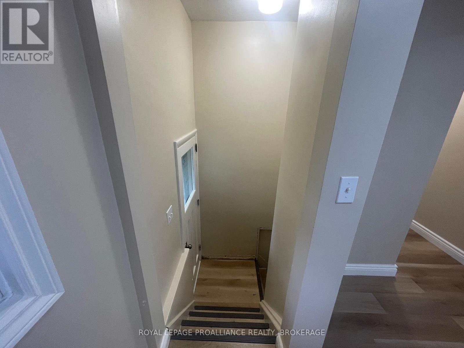 462 Coronation Boulevard — photo 12