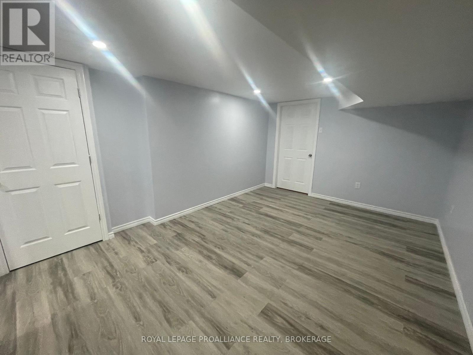 462 Coronation Boulevard — photo 13