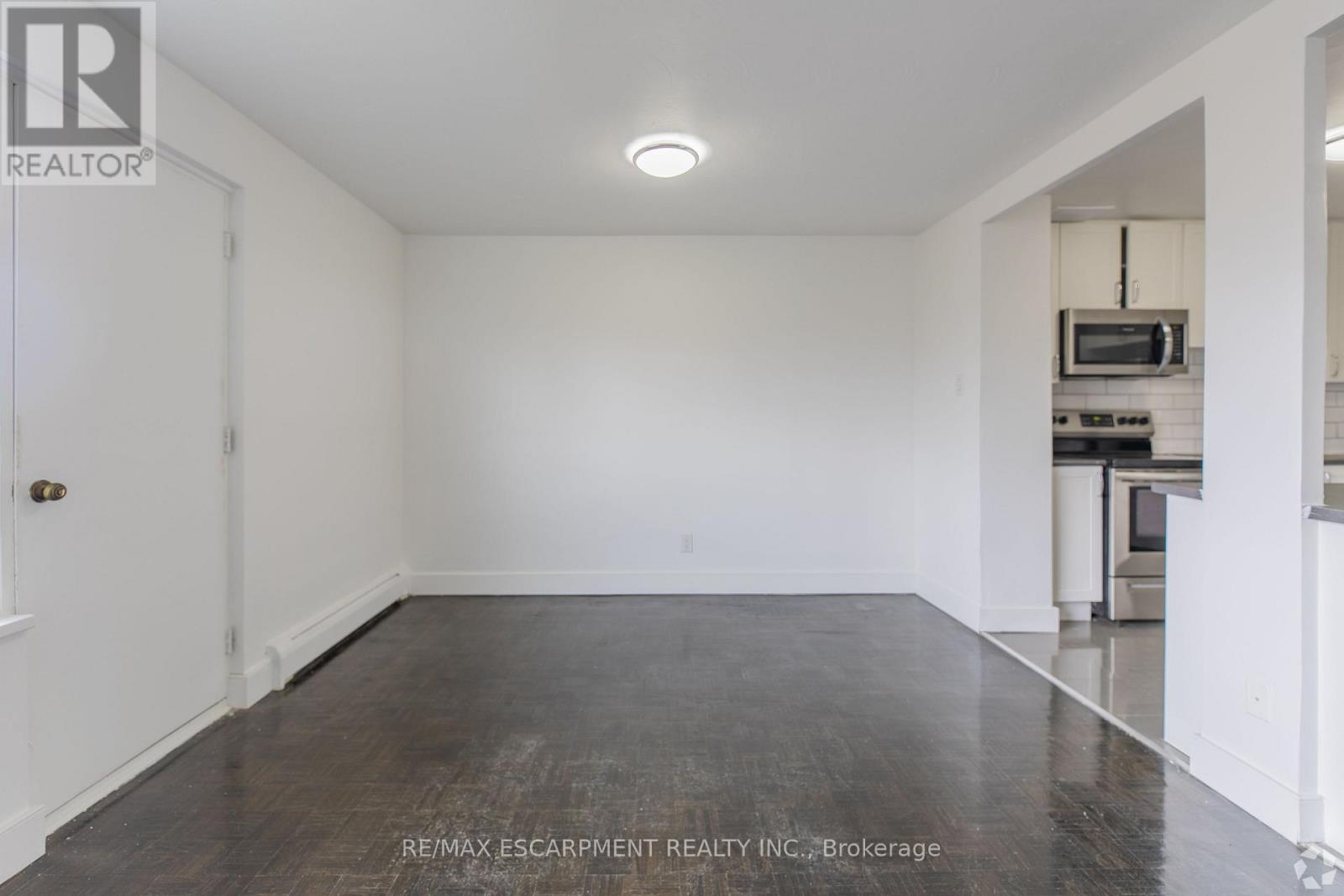 707 - 285 ERB STREET W — photo 3