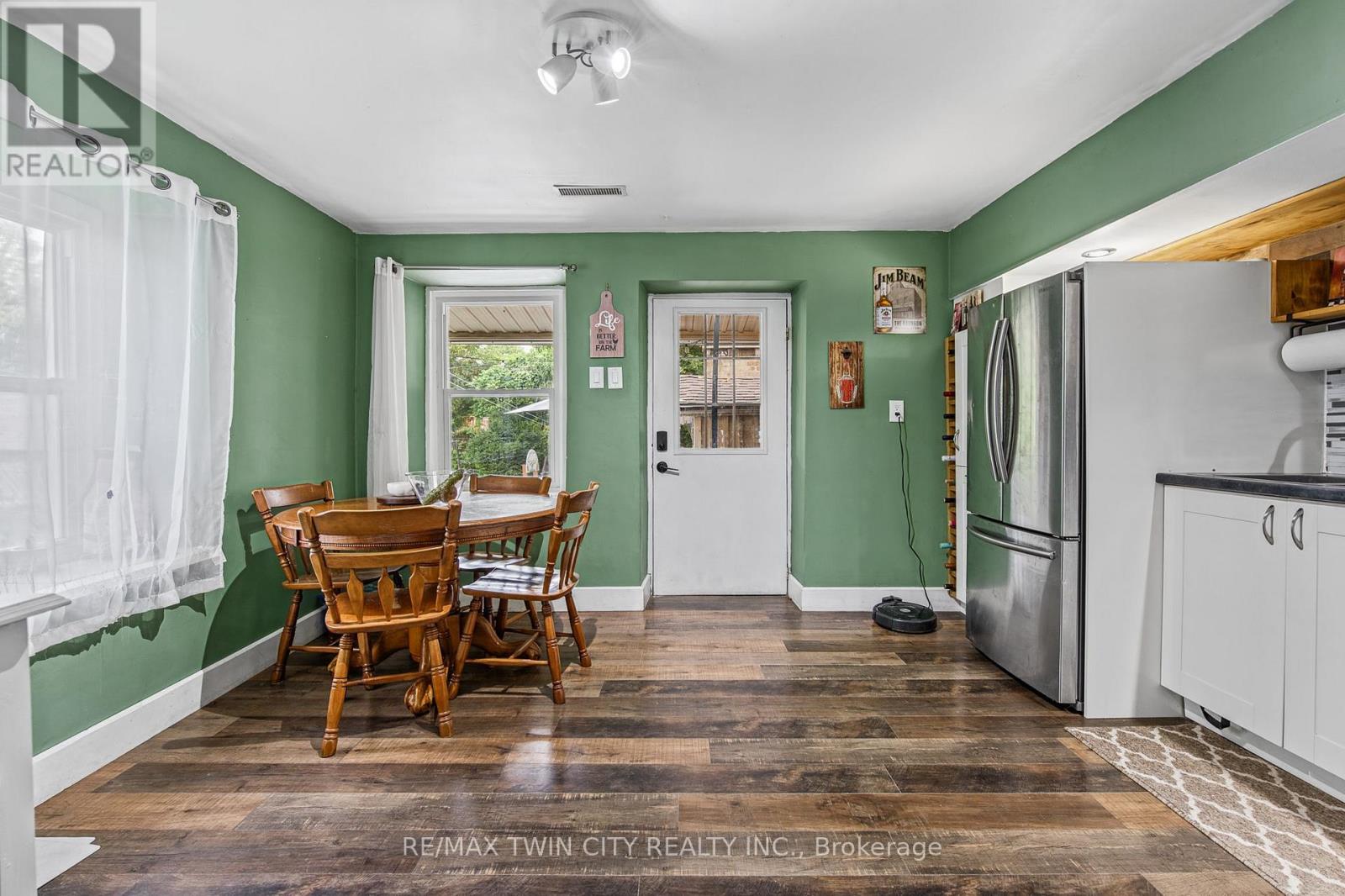 71 BEVERLY STREET - 12