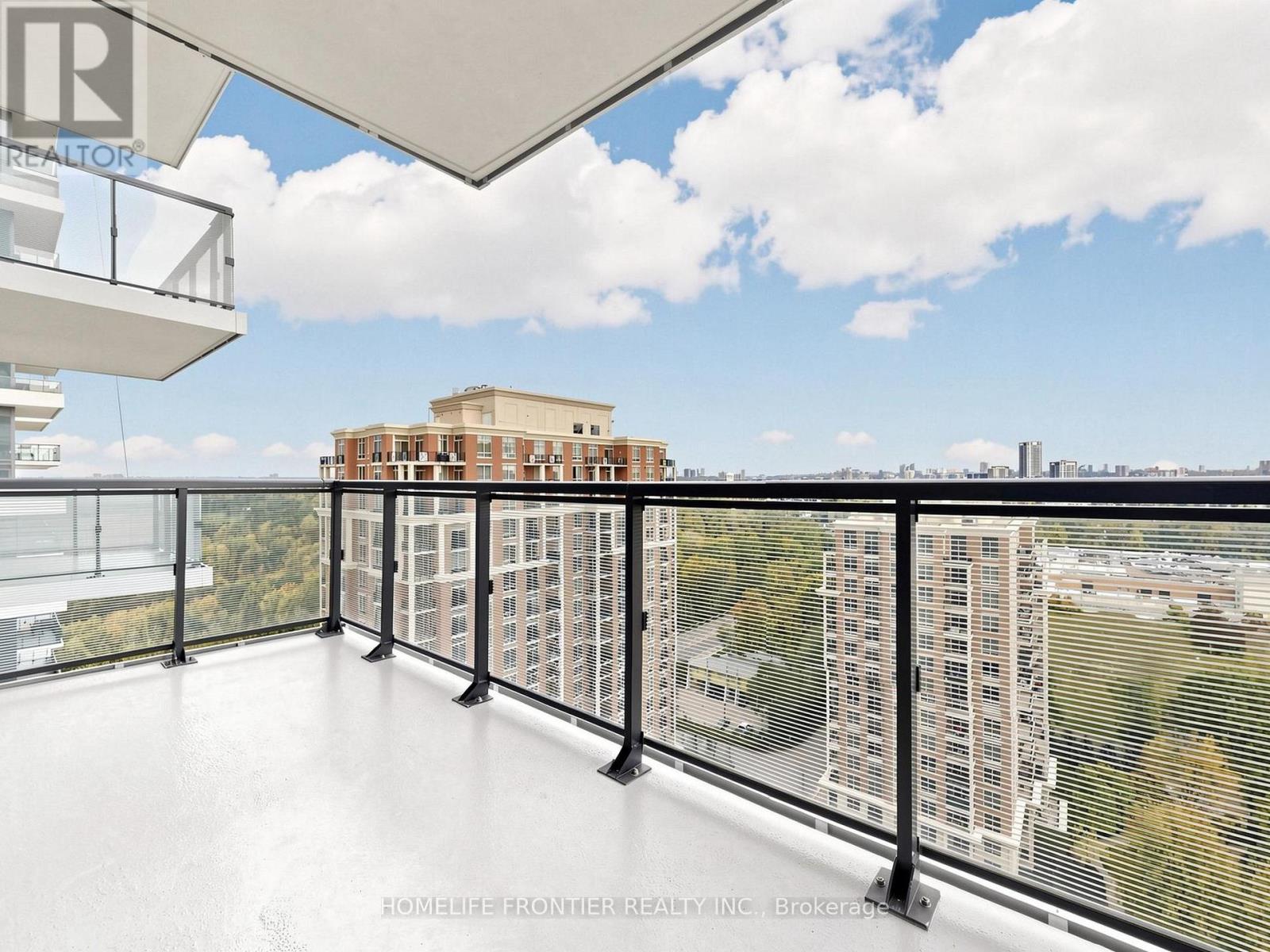 20 Inn On The Park Drive — photo 22