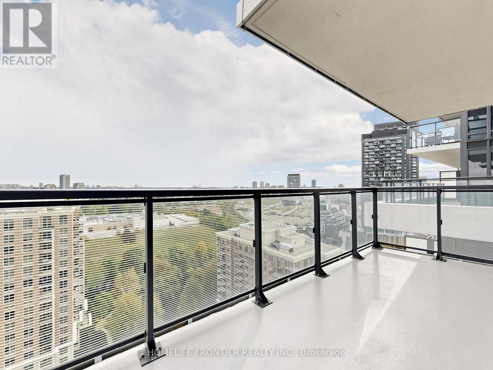 20 Inn On The Park Drive — photo 23