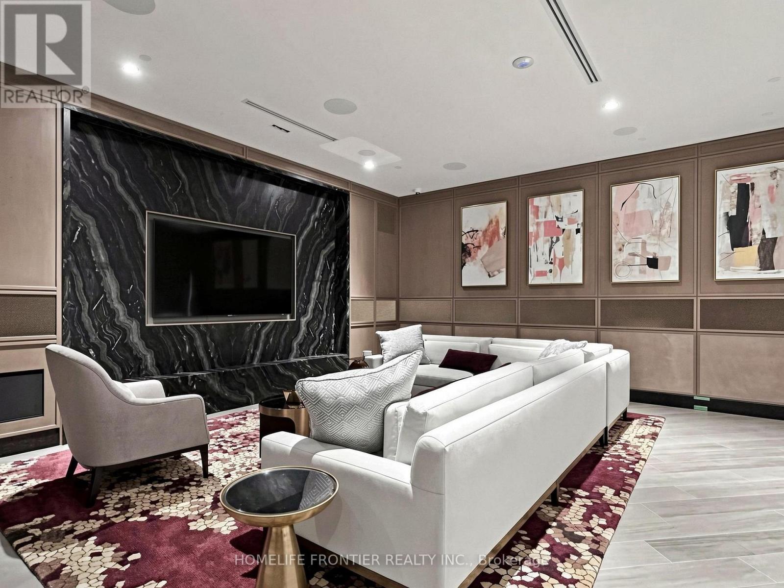 20 Inn On The Park Drive — photo 36