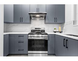 16717 15a Avenue, Surrey, BC V3S9X7 Photo 9