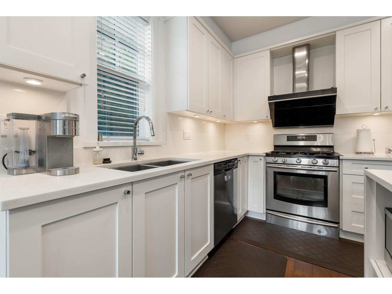 15337 34 AVENUE, Surrey