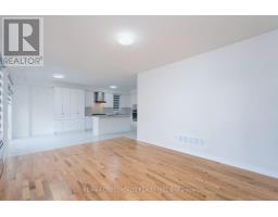 Kitchen - 1897 Passionfruit Grove, Pickering, ON L1Y0B4 Photo 6