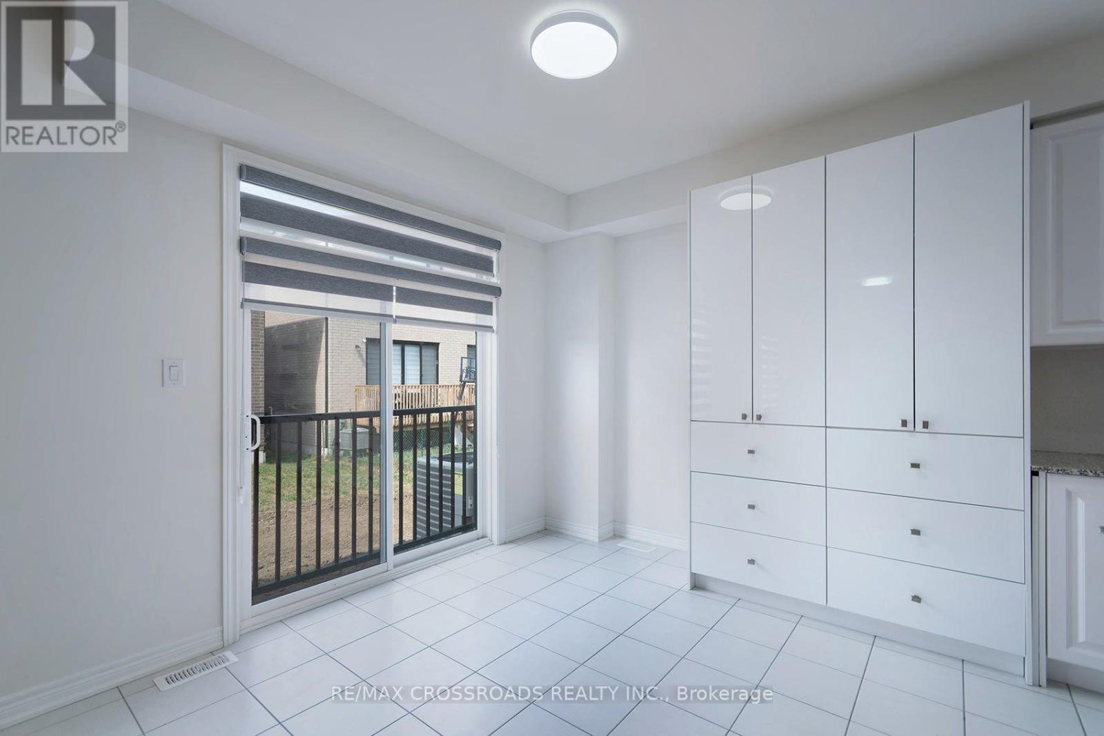 1897 Passionfruit Grove, Pickering, ON photo 10