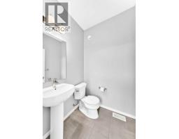 Laundry room - 154 Livingston Avenue Ne, Calgary, AB T3P0V9 Photo 10