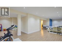 1821 Pilgrims Way, Oakville, ON L6M1X2 Photo 34