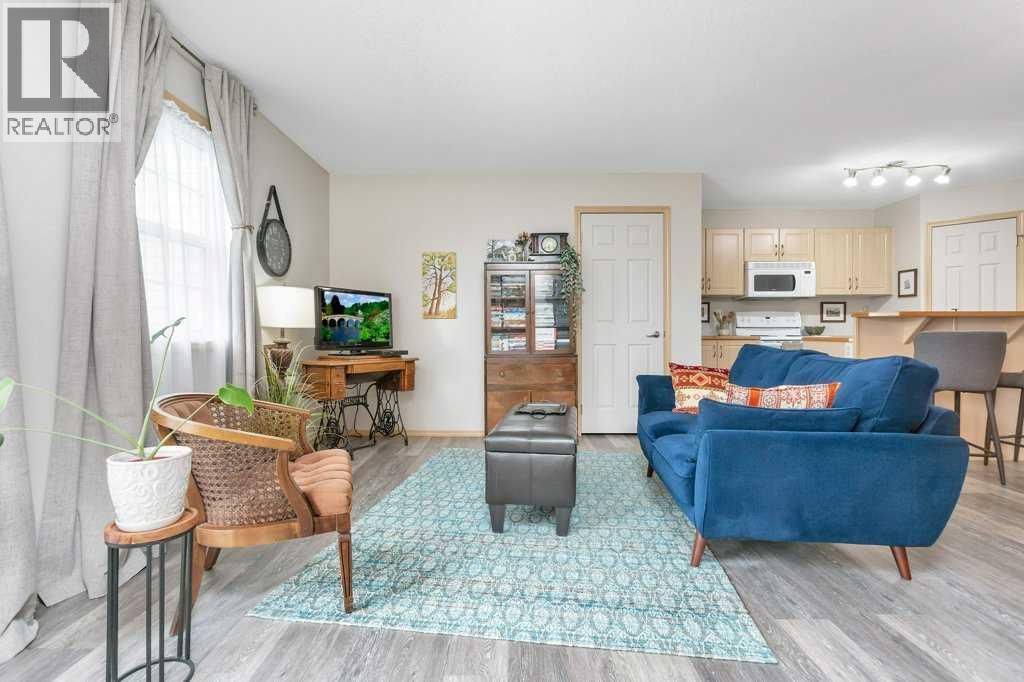 Listing photo – 22, 33 Jennings Crescent, Red Deer