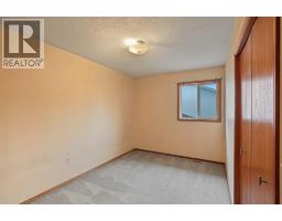 9323 69a Avenue, Grande Prairie, AB T8V6T3 Photo 15