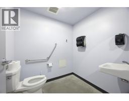 7410 Dallas Drive, Kamloops, BC V2C6X2 Photo 13