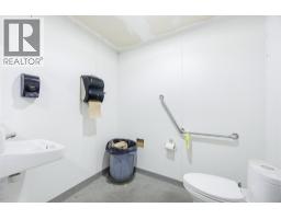 7410 Dallas Drive, Kamloops, BC V2C6X2 Photo 7