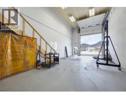 7410 Dallas Drive, Kamloops, BC V2C6X2 Photo 8